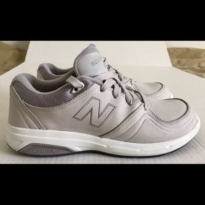 new balance 811 rollbar